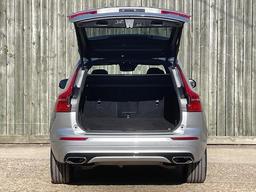 Volvo XC60 2.0 B5 MHEV R-Design Pro Auto Euro 6 (s/s) 5dr at 53th