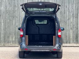 Ford Transit Courier 1.0 EcoBoost Sport L1 Euro 6 5dr at 21th