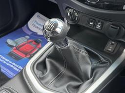 Nissan Navara 2.3 dCi Tekna 4WD Euro 6 (s/s) 4dr at 39th