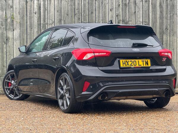 Ford Focus 2.3T EcoBoost ST Euro 6 (s/s) 5dr