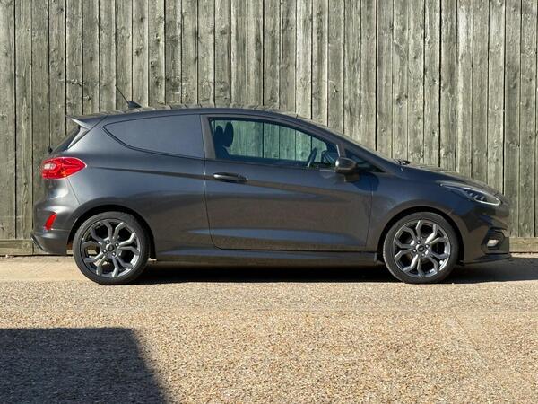 Ford Fiesta Van 1.5 TDCi Sport Euro 6 (s/s) 3dr