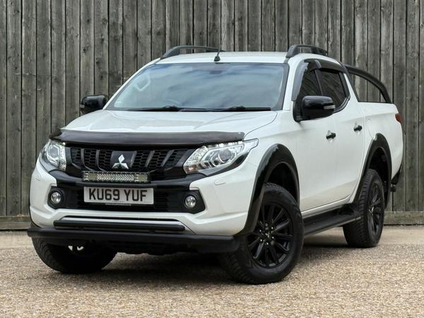 Mitsubishi L200 2.4 DI-D DC Barbarian Black Auto 4WD Euro 6 4dr (Roll Top)