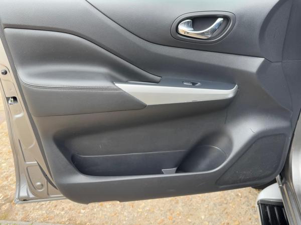 Nissan Navara 2.3 dCi Tekna Auto 4WD Euro 6 4dr