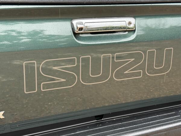 Isuzu D-Max 1.9 TD Yukon 4WD Euro 6 2dr