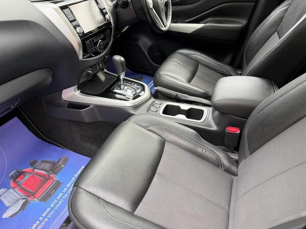 Nissan Navara 2.3 dCi N-Guard Auto 4WD Euro 6 4dr