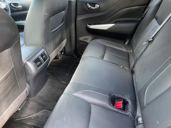 Nissan Navara 2.3 dCi Trek -1 4WD Euro 6 (s/s) 4dr