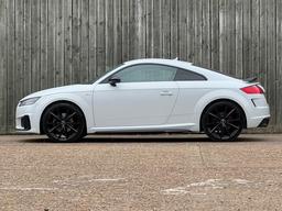 Audi TT 2.0 TFSI 40 Black Edition S Tronic Euro 6 (s/s) 3dr at 14th