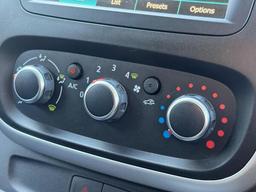Renault Trafic 2.0 dCi ENERGY 30 Sport LWB Standard Roof Euro 6 (s/s) 5dr at 23th