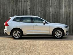 Volvo XC60 2.0 T5 Momentum Auto AWD Euro 6 (s/s) 5dr at 21th