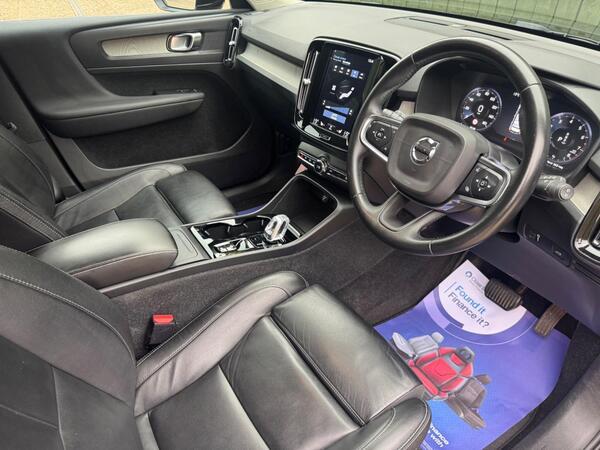 Volvo XC40 2.0 T4 Inscription Pro Auto Euro 6 (s/s) 5dr
