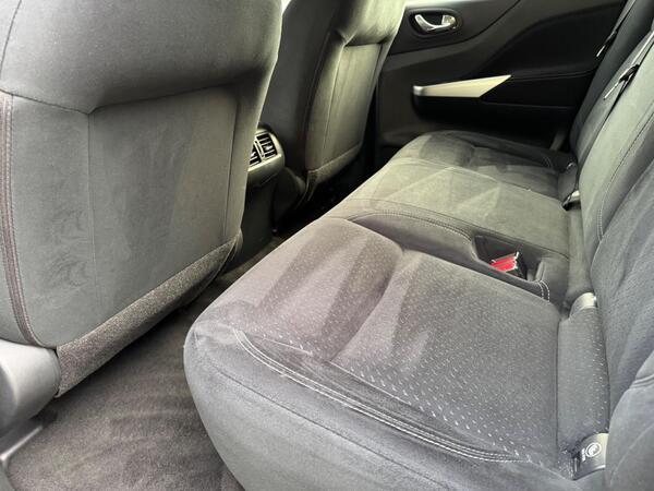 Nissan Navara 2.3 dCi Acenta+ 4WD Euro 6 (s/s) 4dr