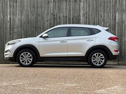 Hyundai TUCSON 1.7 CRDi Blue Drive SE Nav Euro 6 (s/s) 5dr at 17th