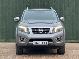 Nissan Navara 2.3 dCi Tekna Auto 4WD Euro 6 4dr at 8th