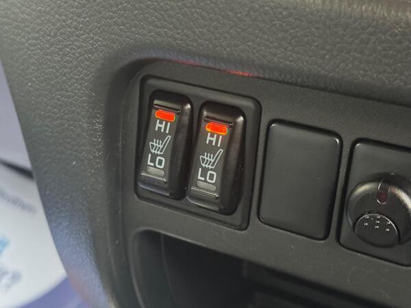 Fiat Fullback 2.4D LX Auto 4WD Euro 6 4dr (Euro 6)