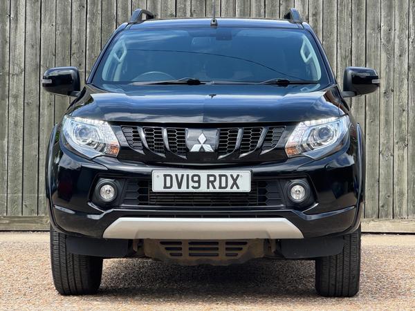 Mitsubishi L200 2.4 DI-D DC Barbarian Black Auto 4WD Euro 6 4dr (Roll Top)