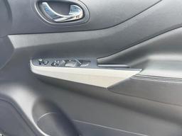 Nissan Navara 2.3 dCi N-Guard Auto 4WD Euro 6 4dr at 43th