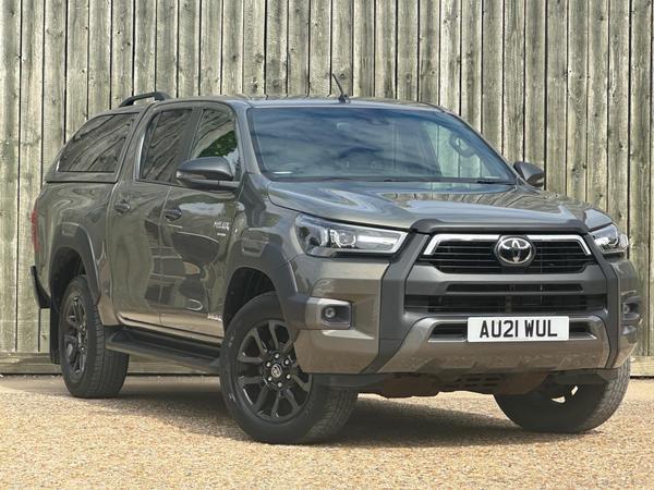 Toyota Hilux 2.8 D-4D Invincible X 4WD Euro 6 (s/s) 4dr