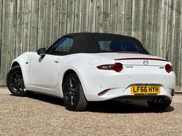 Mazda MX-5 1.5 SKYACTIV-G Icon Euro 6 2dr at 10th