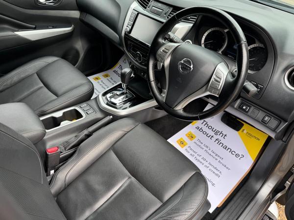 Nissan Navara 2.3 dCi Tekna Auto 4WD Euro 6 4dr