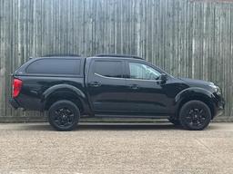 Nissan Navara 2.3 dCi N-Guard 4WD Euro 6 (s/s) 4dr at 12th