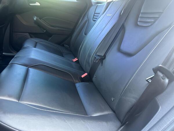 Ford Focus 2.0 TDCi ST-3 Euro 6 (s/s) 5dr