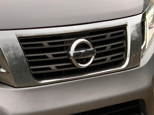 Nissan Navara 2.3 dCi Tekna 4WD Euro 6 (s/s) 4dr