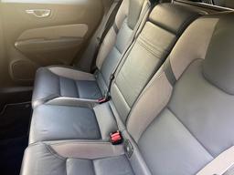 Volvo XC60 2.0 T5 R-Design Auto AWD Euro 6 (s/s) 5dr at 7th