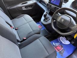 Peugeot Partner 1.5 BlueHDi 950 Professional Premium Long Panel Van LWB Euro 6 6dr at 7th