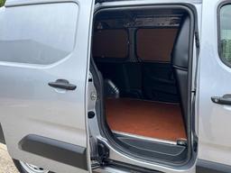 Vauxhall Combo 1.5 Turbo D 2300 Edition L2 H1 Euro 6 (s/s) 4dr at 40th