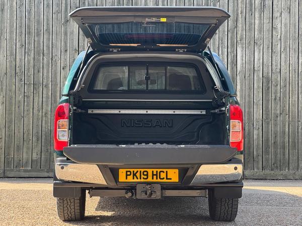 Nissan Navara 2.3 dCi Tekna 4WD Euro 6 (s/s) 4dr