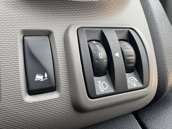 Renault Trafic 1.6 dCi ENERGY 29 Sport Nav LWB Standard Roof Euro 6 (s/s) 5dr