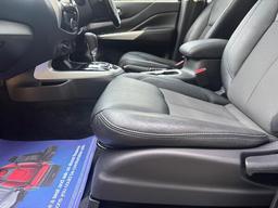Nissan Navara 2.3 dCi N-Guard Auto 4WD Euro 6 4dr at 32th