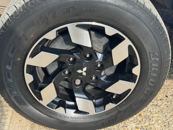 Mitsubishi L200 2.4 DI-D DC Barbarian Auto 4WD Euro 6 4dr