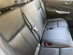 Nissan Navara 2.3 dCi Tekna 4WD Euro 6 (s/s) 4dr at 20th