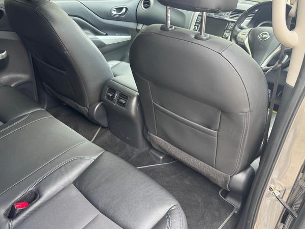 Nissan Navara 2.3 dCi N-Guard Auto 4WD Euro 6 4dr