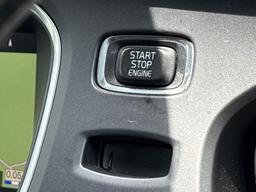 Volvo V40 2.0 D3 R-Design Edition Auto Euro 6 (s/s) 5dr at 33th