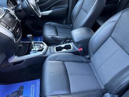 Nissan Navara 2.3 dCi N-Guard Auto 4WD Euro 6 4dr at 15th