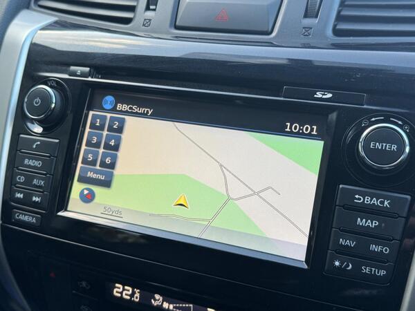 Nissan Navara 2.3 dCi Tekna Auto 4WD Euro 6 4dr