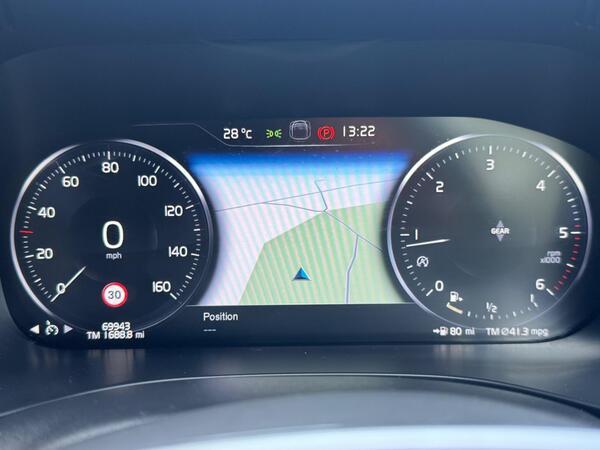 Volvo XC60 2.0 D4 R-Design AWD Euro 6 (s/s) 5dr