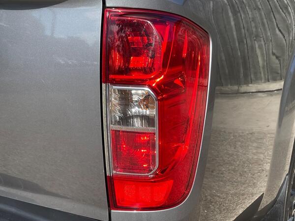 Nissan Navara 2.3 dCi Tekna 4WD Euro 6 (s/s) 4dr