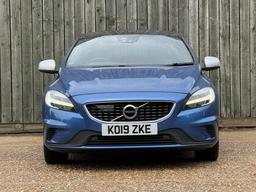 Volvo V40 2.0 D3 R-Design Edition Auto Euro 6 (s/s) 5dr at 15th