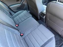 Volkswagen Golf 2.0 TSI R DSG 4Motion Euro 6 (s/s) 5dr at 22th