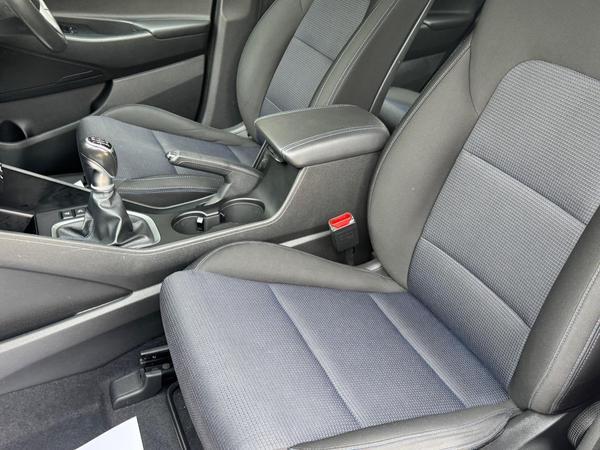 Hyundai TUCSON 1.7 CRDi Blue Drive SE Nav Euro 6 (s/s) 5dr