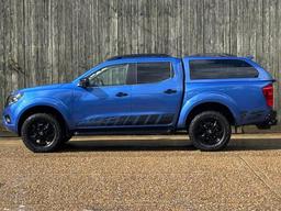 Nissan Navara 2.3 dCi N-Guard Auto 4WD Euro 6 4dr at 11th
