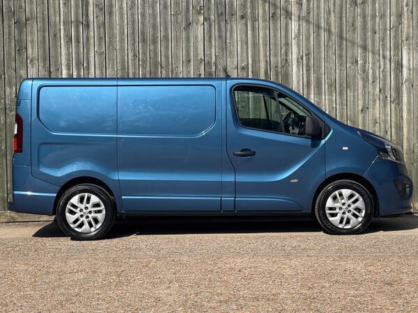 Vauxhall Vivaro 1.6 CDTi 2700 BiTurbo ecoFLEX Sportive L1 H1 Euro 5 (s/s) 5dr