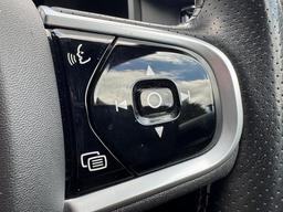 Volvo V90 2.0 D4 R-Design Auto Euro 6 (s/s) 5dr at 26th
