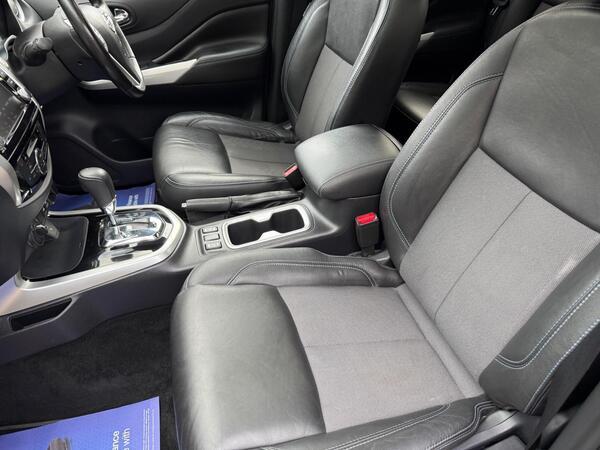 Nissan Navara 2.3 dCi N-Guard Auto 4WD Euro 6 4dr