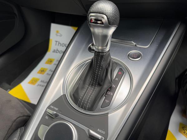Audi TT 2.0 TFSI 40 Black Edition S Tronic Euro 6 (s/s) 3dr