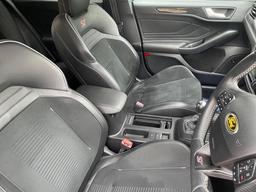Ford Focus 2.3T EcoBoost ST Euro 6 (s/s) 5dr at 10th
