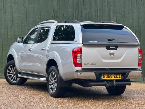 Nissan Navara 2.3 dCi Tekna Auto 4WD Euro 6 4dr